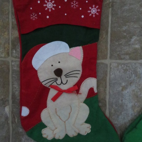 Pair PET Xmas Stockings 16.5" x 10" (213V) - Picture 2 of 4